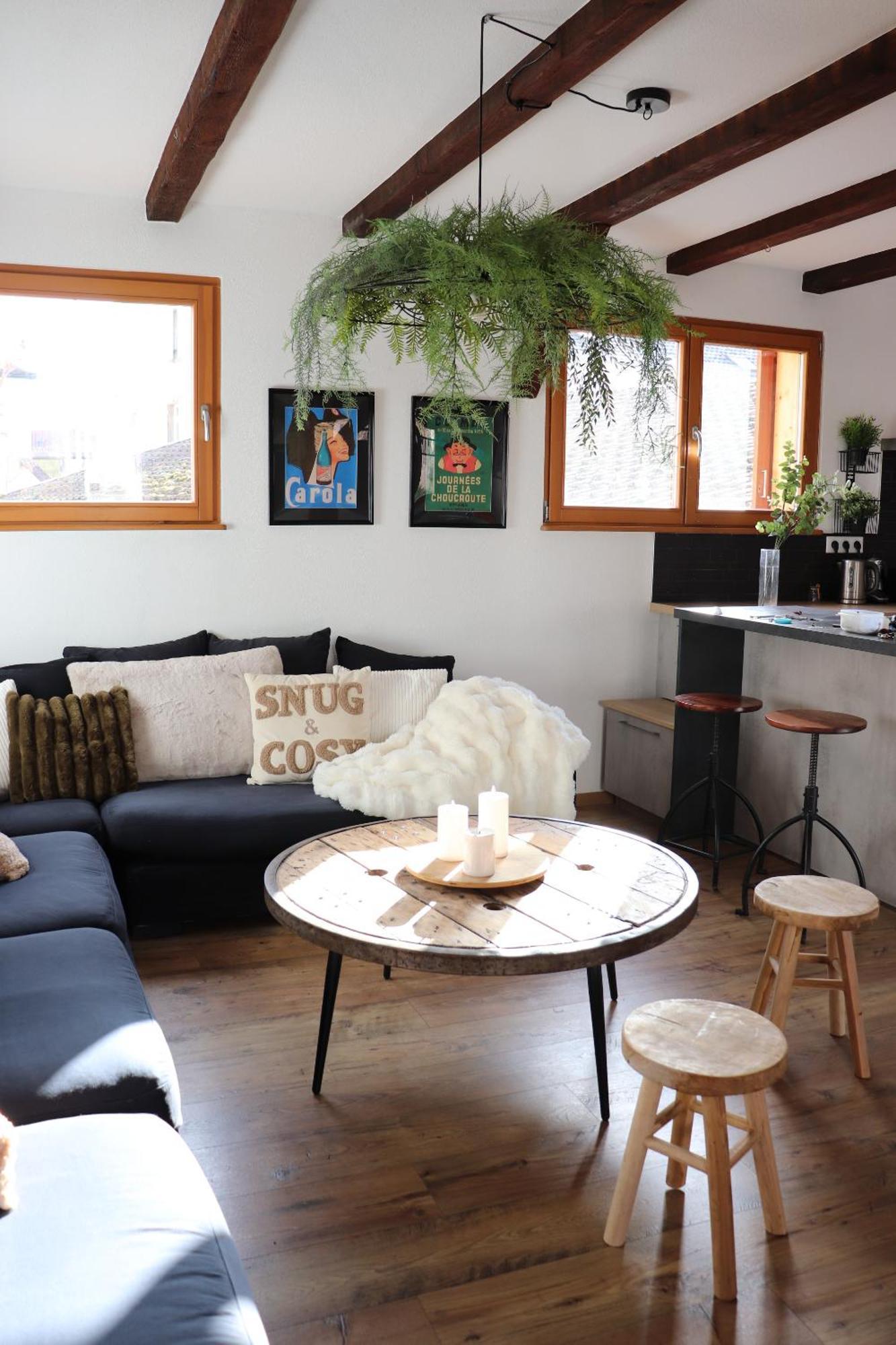 Le De La Riviere Apartment